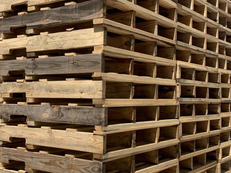 This is a picture of a custom pallet supplier in Houston, TX.